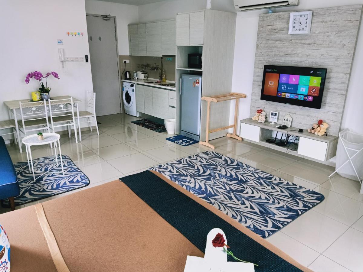 D'Gunduls Homestay Studio By Dgh I-City Shah Alam Eksteriør bilde
